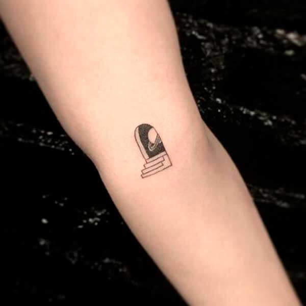 тату планеты на руке