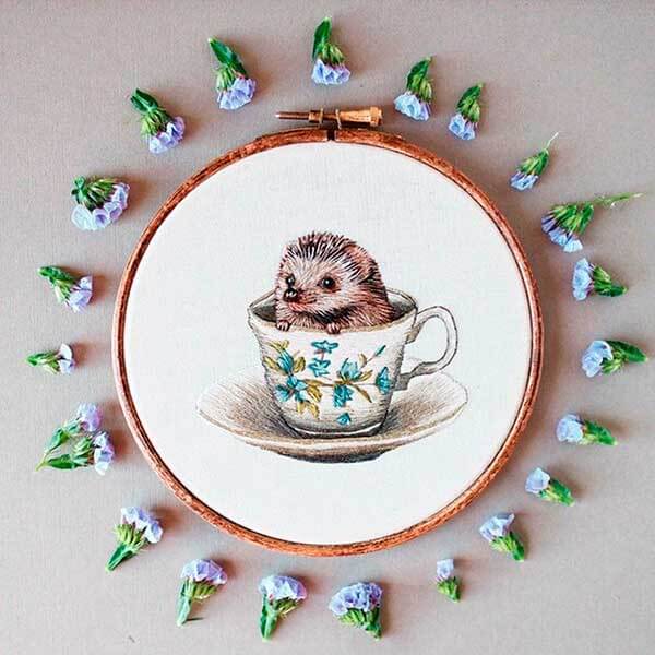 вышитый ежик