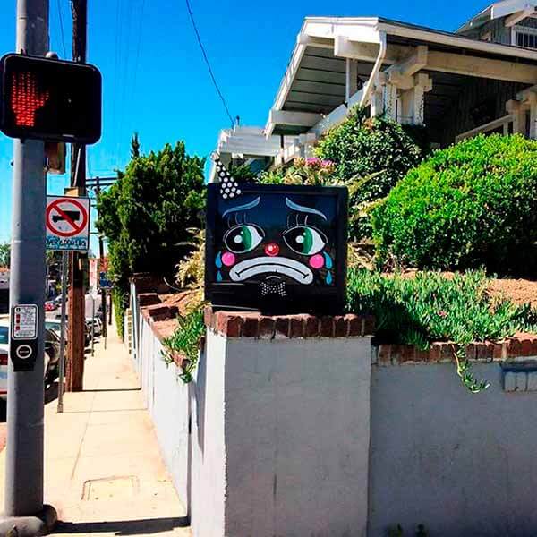 телевизор клоун