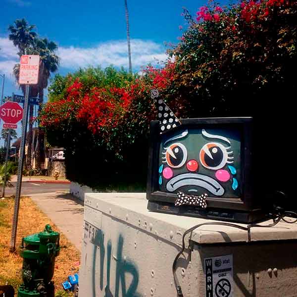 телевизор клоун