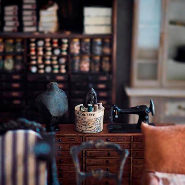 миниатюрный шкаф