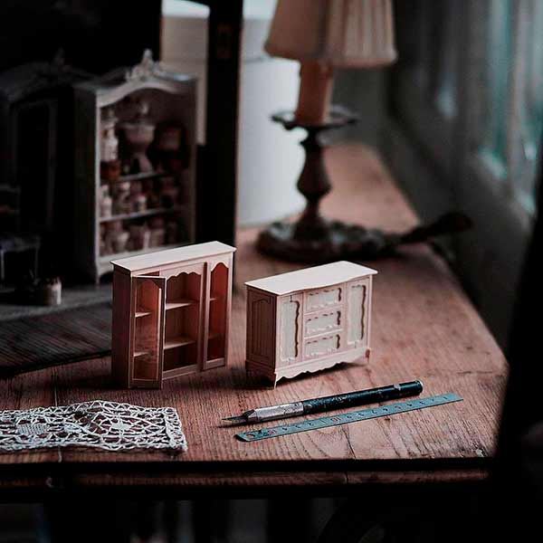 миниатюрный шкаф