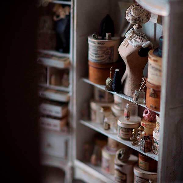 миниатюрный шкаф